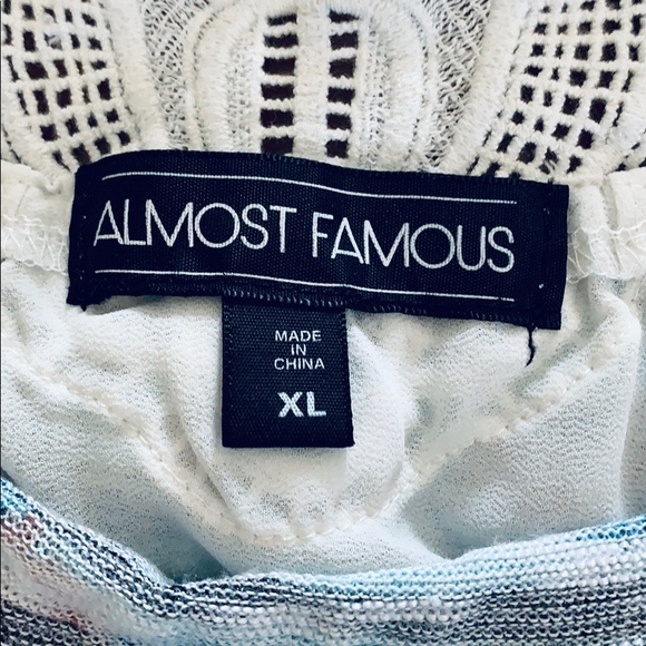 ❄️Sale❄️Multi-colored Shirt w/ Crotchet Back - Picture 5 of 5